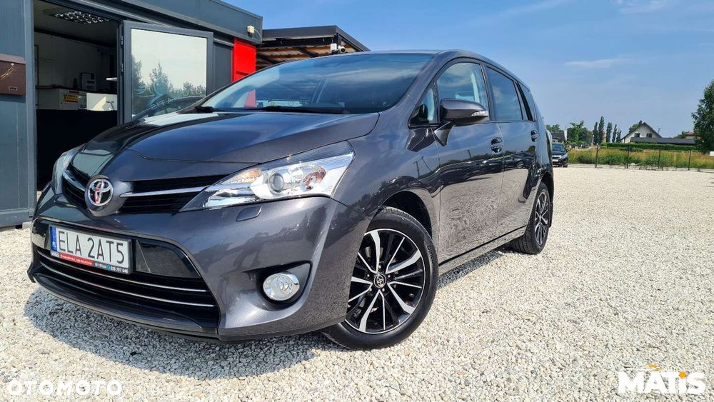 Toyota Verso - 37