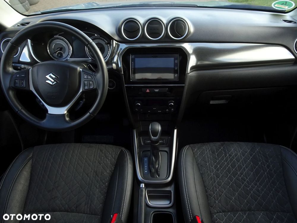 Suzuki Vitara 1.5 Dualjet Hybrid AGS Comfort+ - 10