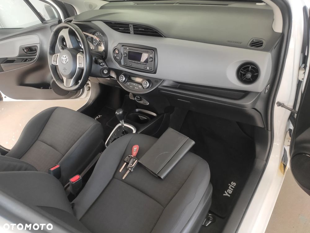 Toyota Yaris Hybrid 1.5 VVT-i Life - 18