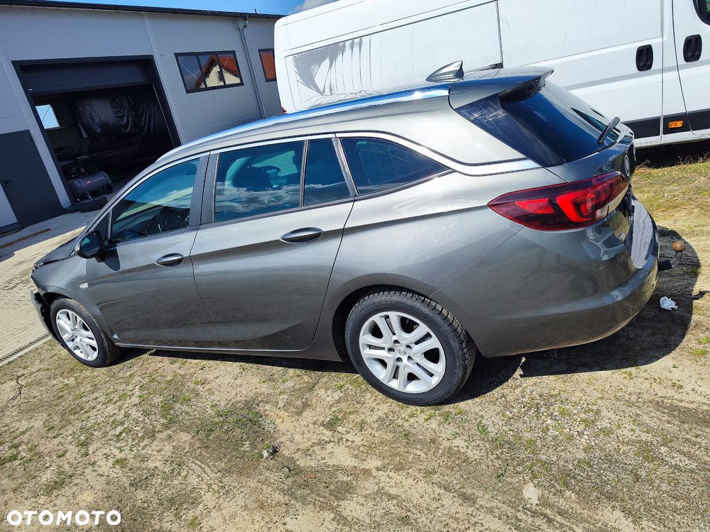 Opel Astra 1.6 D Start/Stop Dynamic - 7