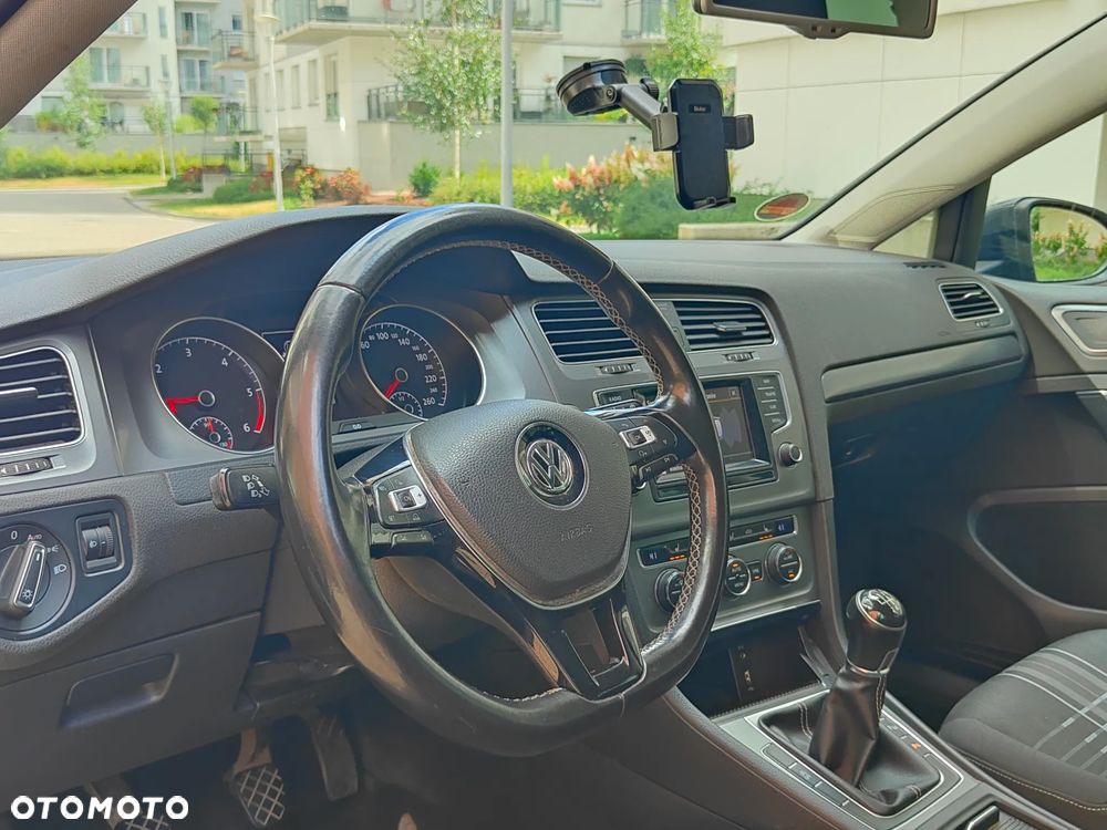 Volkswagen Golf 1.6 TDI BlueMotion Trendline - 15