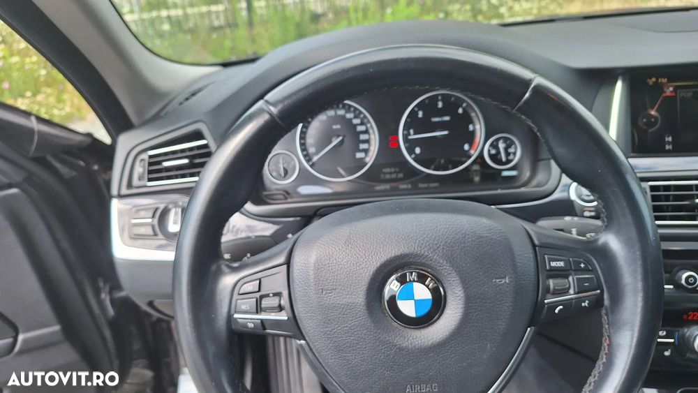 BMW Seria 5 520d Touring Aut. - 9
