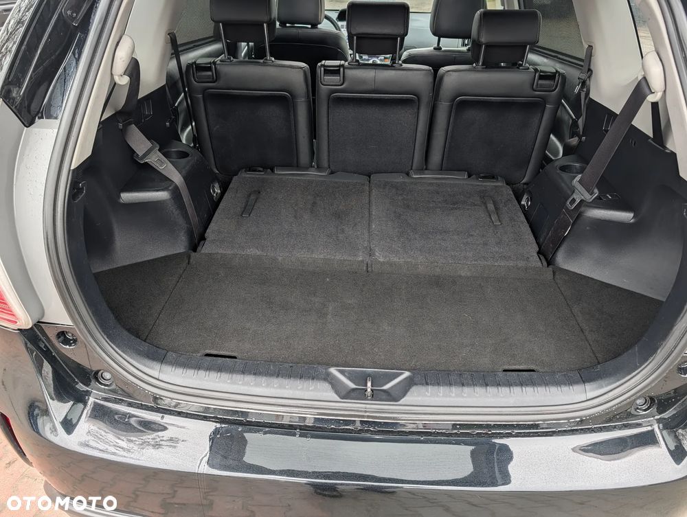 Toyota Prius+ Hybrid 135 Executive - 11