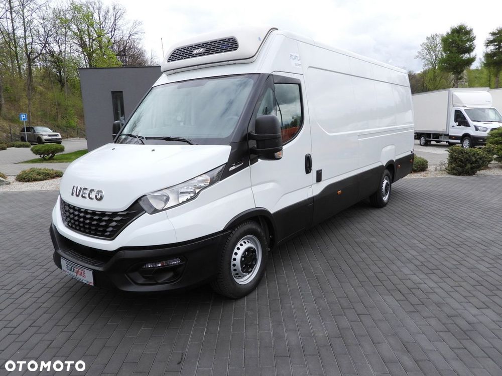 Iveco DAILY 35S14 FURGON CHŁODNIA  0*C ZASILANIE 230V TEMPOMAT AUTOMAT HI-MATIC KLIMATYZACJA  140KM - 18