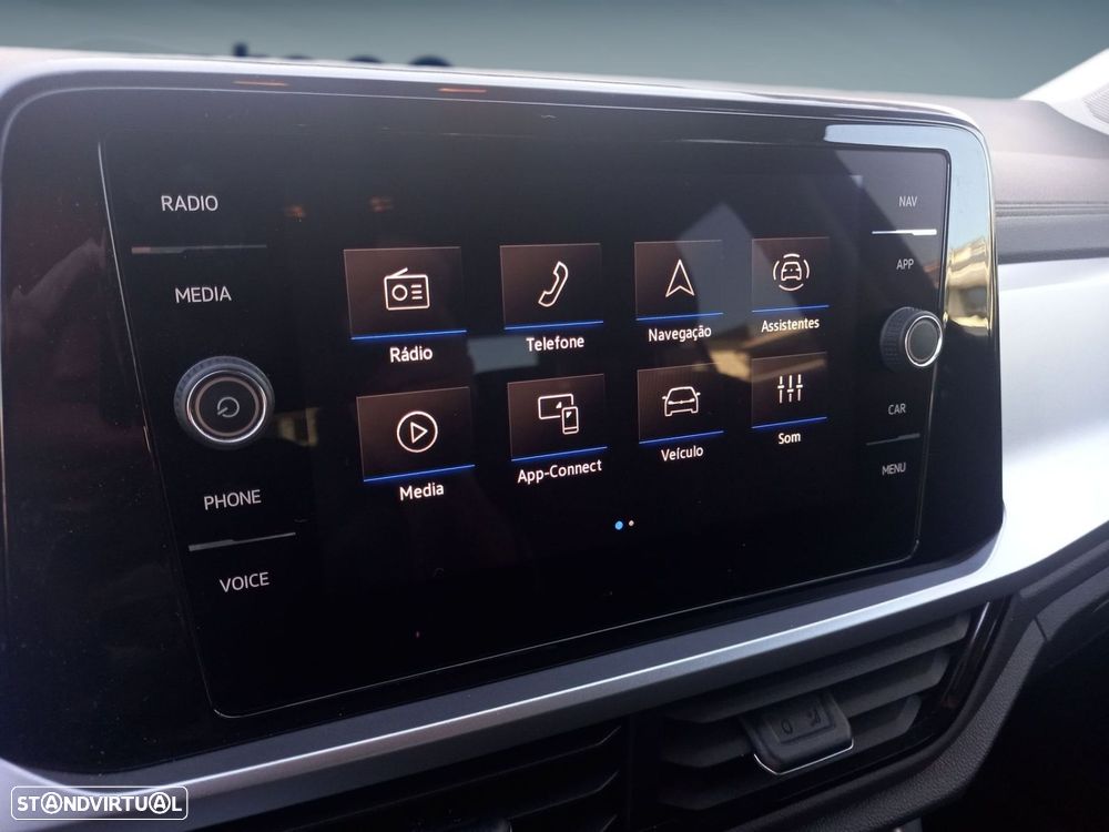 VW T-Roc 1.5 TSI Urban DSG - 16