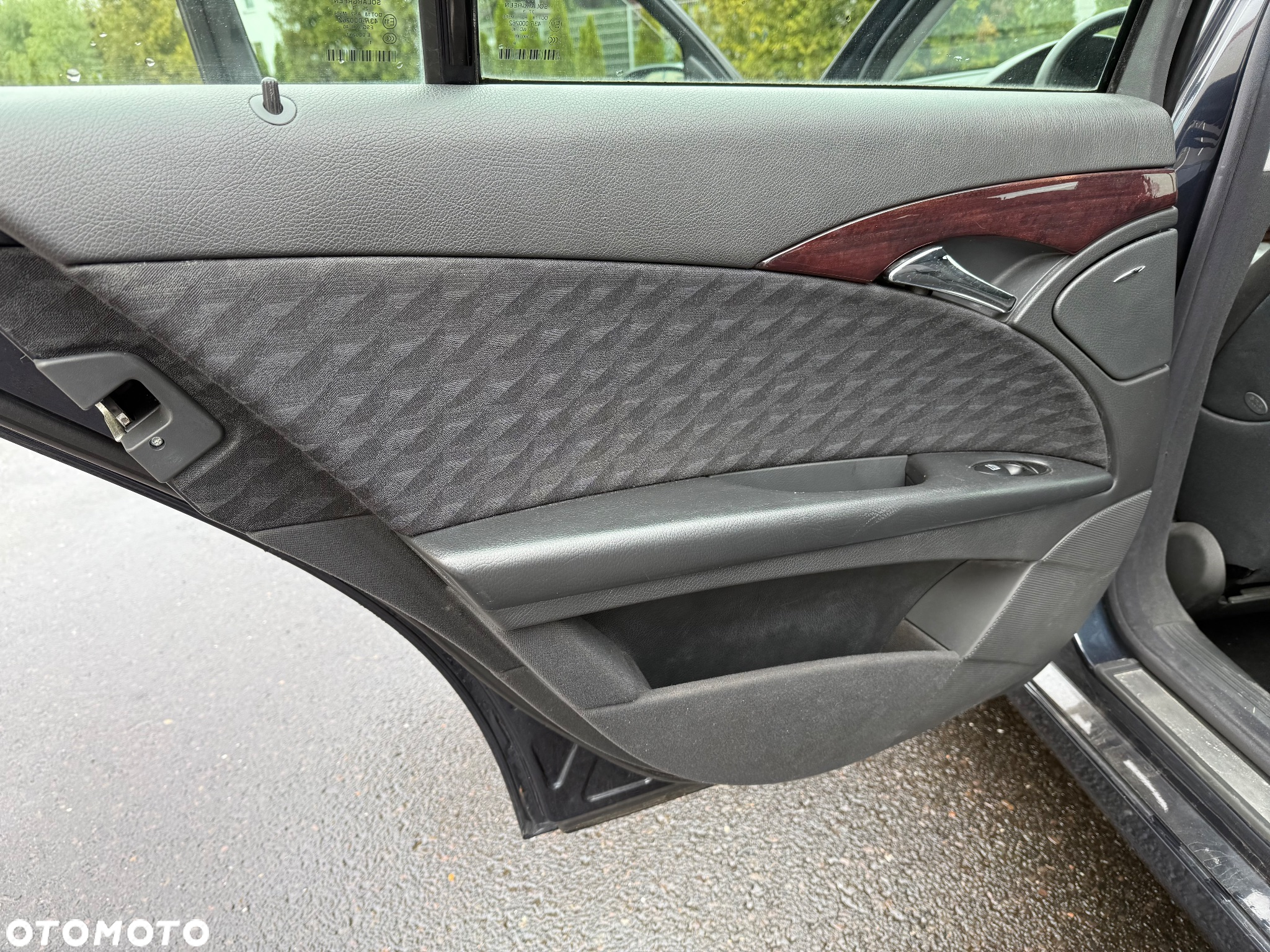 Mercedes-Benz Klasa E 200 Kompressor T Elegance - 26