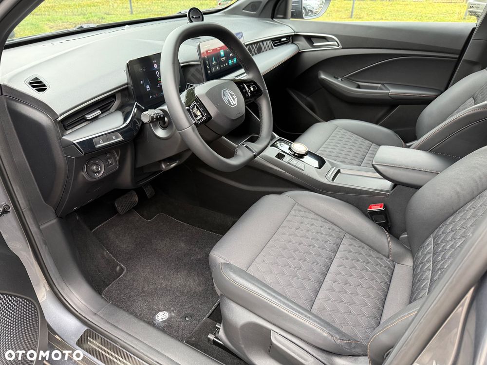 MG MG3 1.5 HEV+ Exclusive - 17