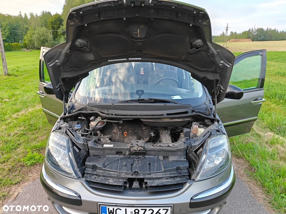 Citroën C8 - 15