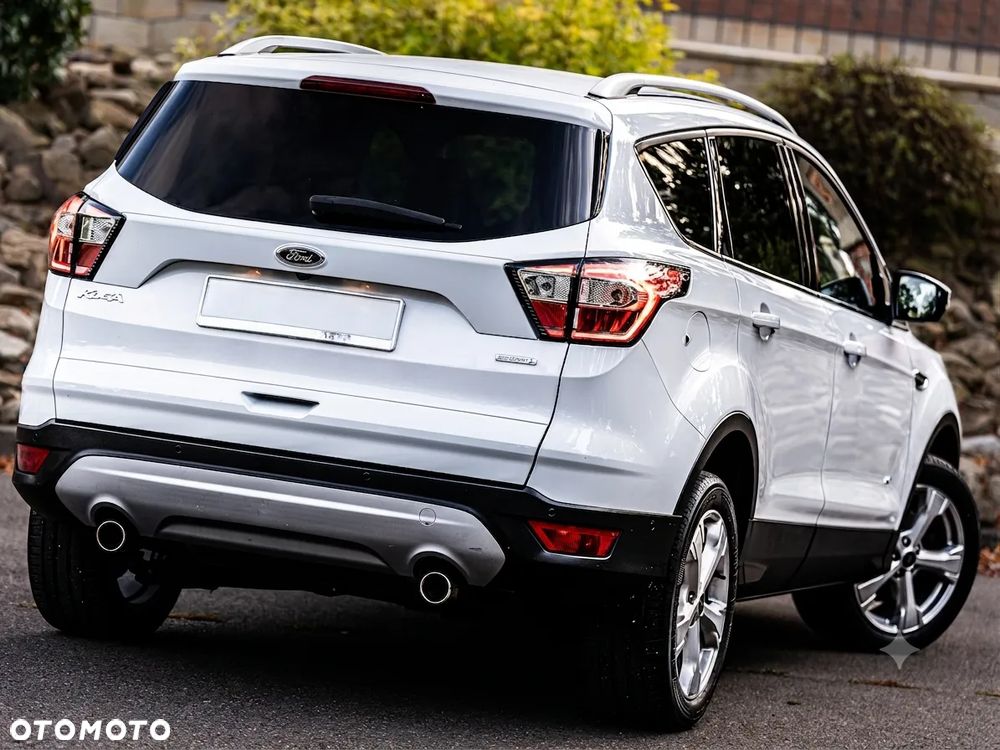 Ford Kuga 1.5 EcoBoost 4x4 Titanium - 6