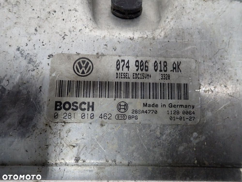KOMPUTER SILNIKA VOLKSWAGEN T4 074906018AK - 3