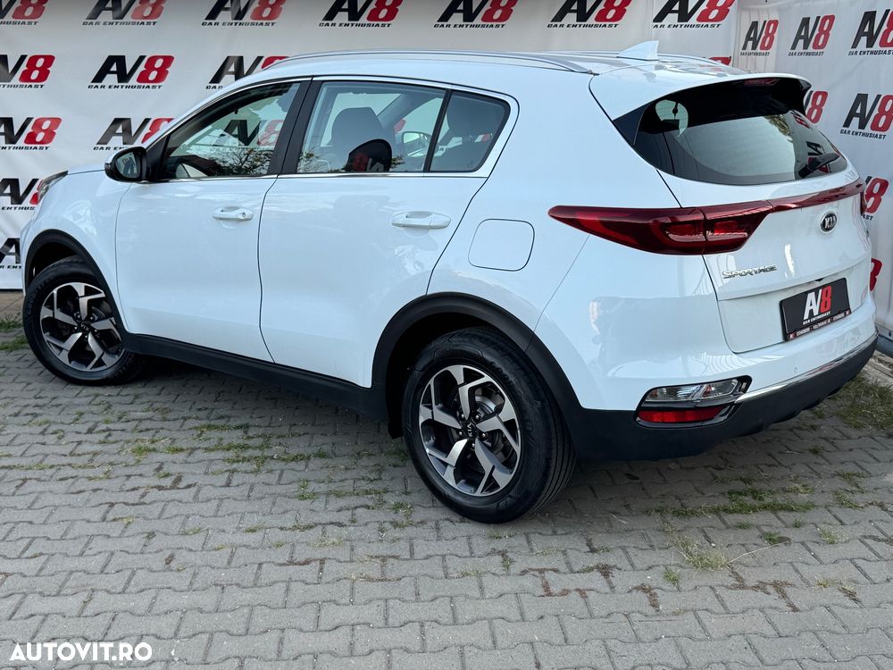 Kia Sportage 1.6 DSL MHEV 7DCT HP 4x2 Business Line - 3