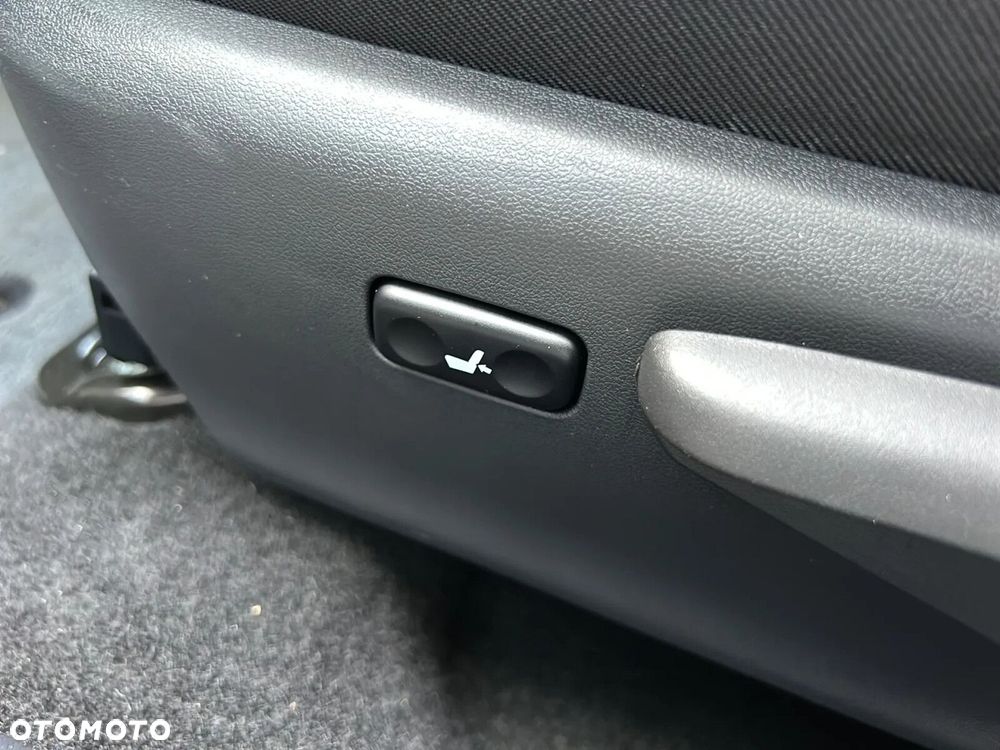 Toyota Auris - 33