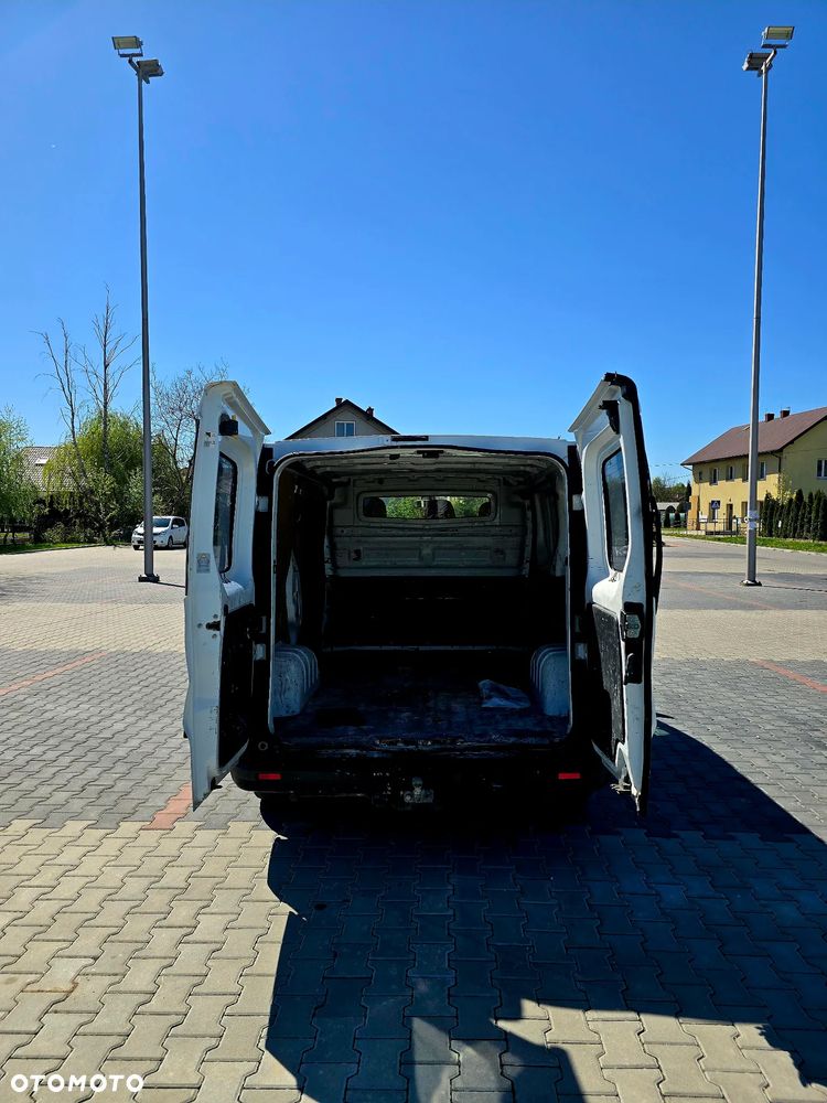 Opel Vivaro - 13