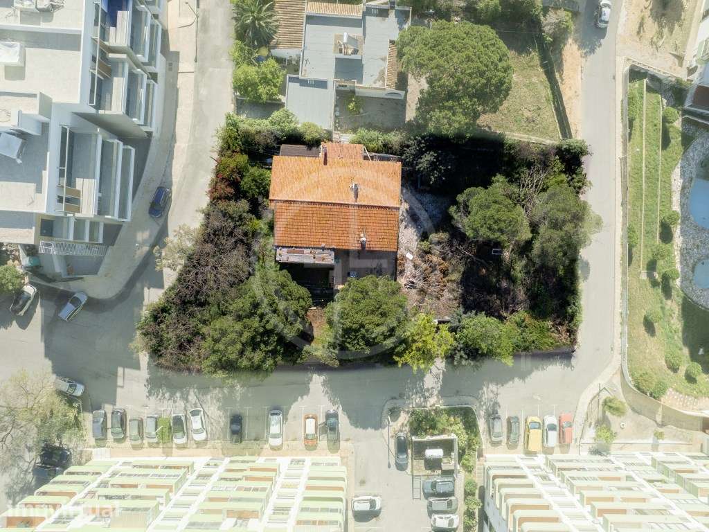 Terreno com projeto aprovado para 46 apartamentos em Quarteira - Grande imagem: 5/43