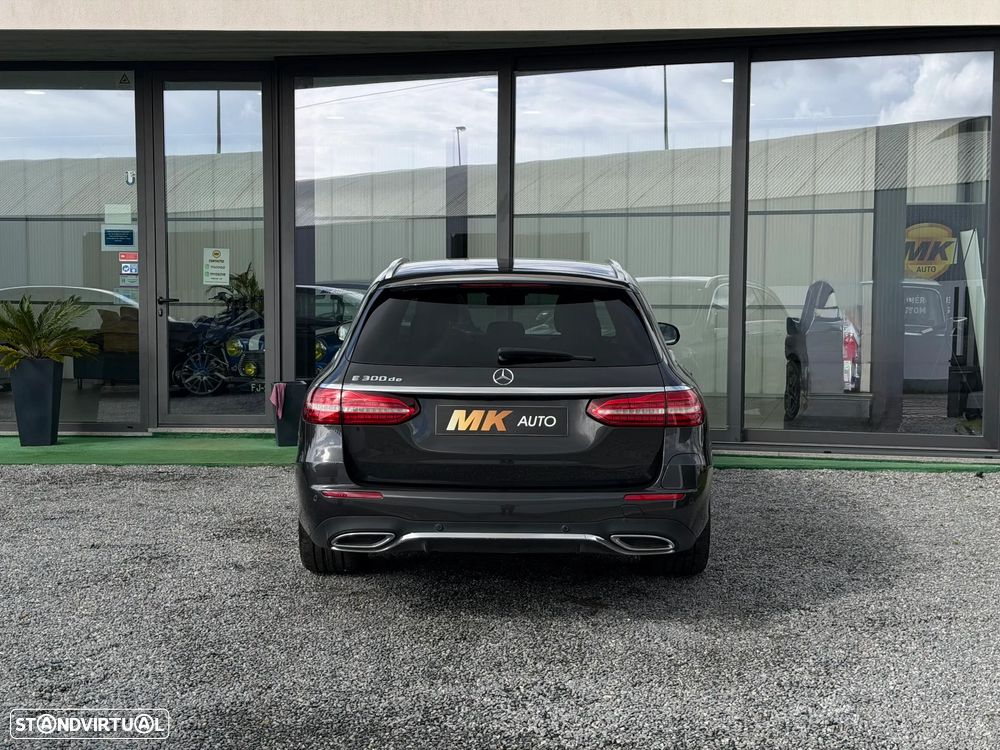 Mercedes-Benz E 300 de 9G-TRONIC AMG Line - 4