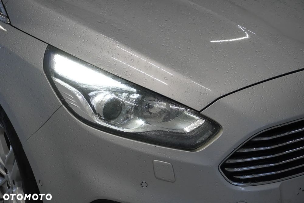 Ford S-Max 2.0 TDCi Titanium PowerShift - 19