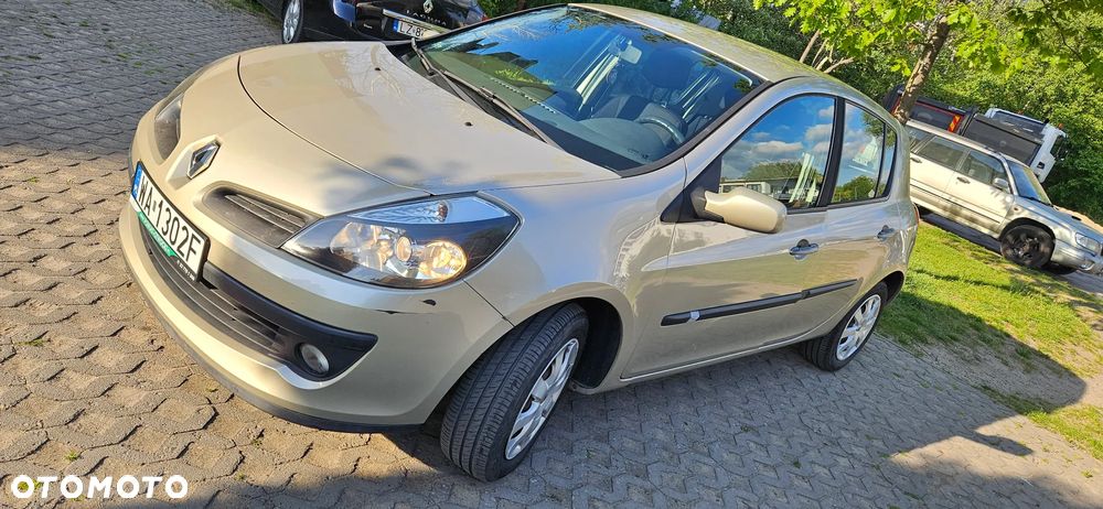 Renault Clio 1.6 16V Expression - 34