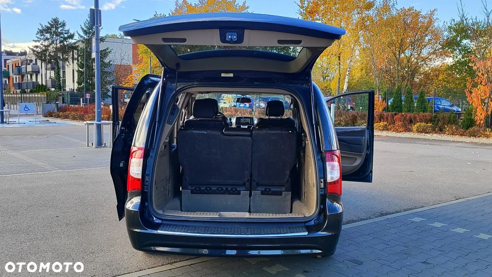 Lancia Voyager 3.6 Platinum Euro6 - 8