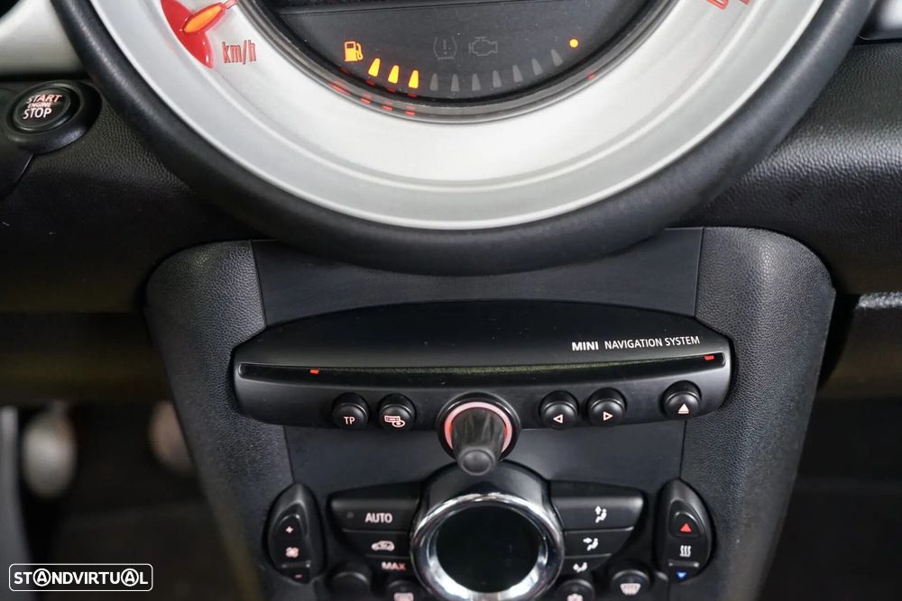 MINI 3 Portas One D - 25