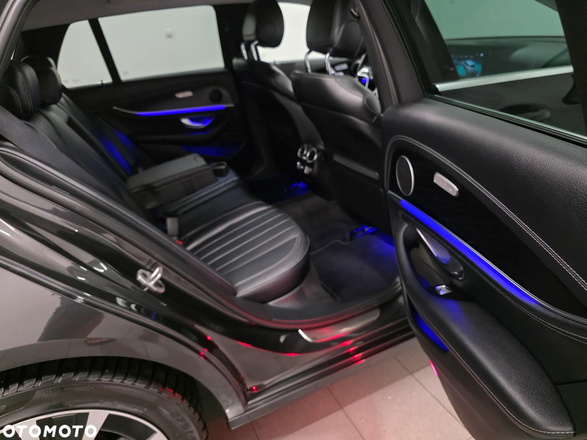 Mercedes-Benz Klasa E 300 de 9G-TRONIC Exclusive - 34