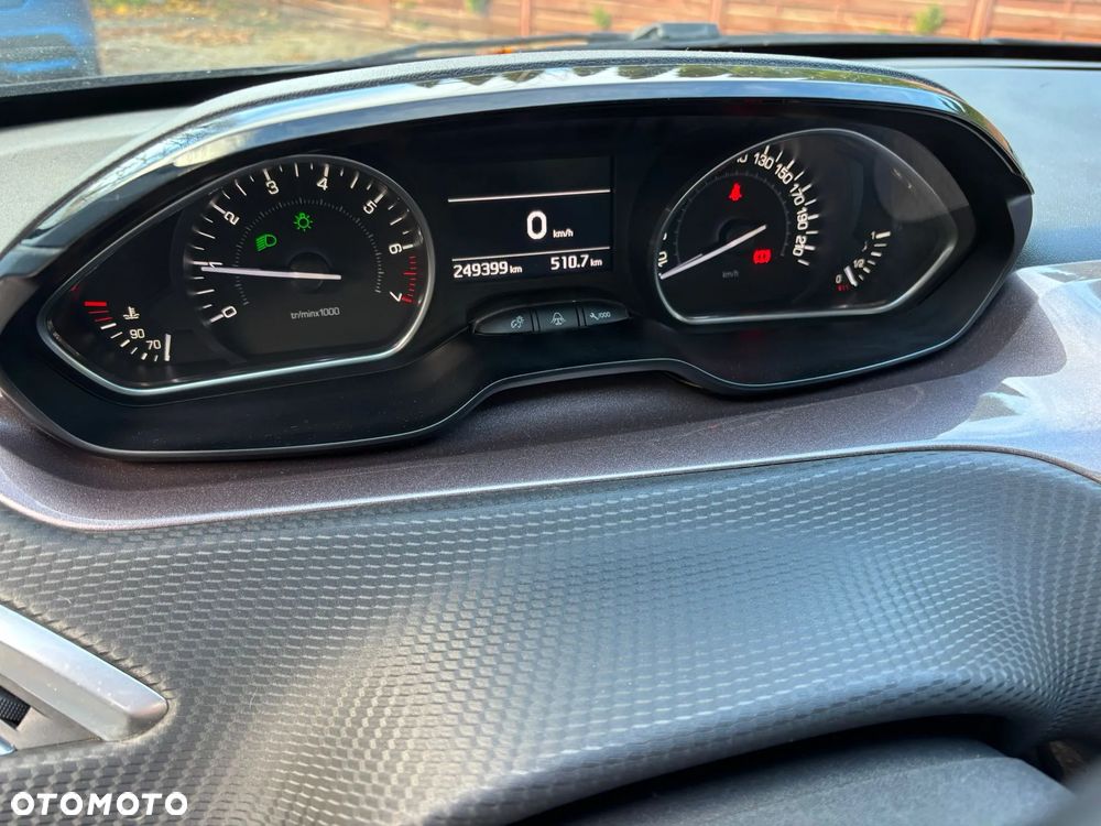 Peugeot 2008 1.6 VTi Active - 3