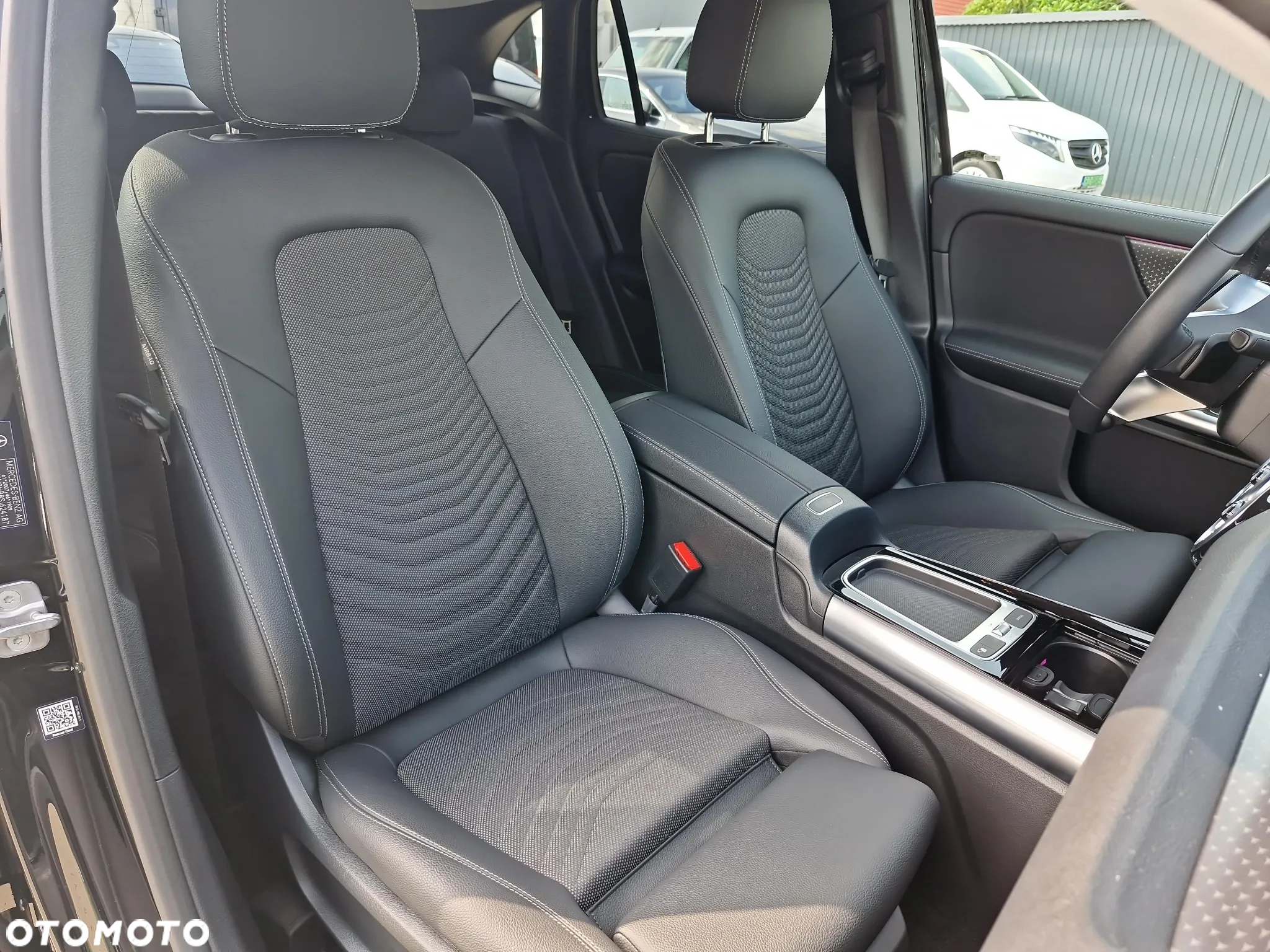 Mercedes-Benz GLA 200 Progressive - 27