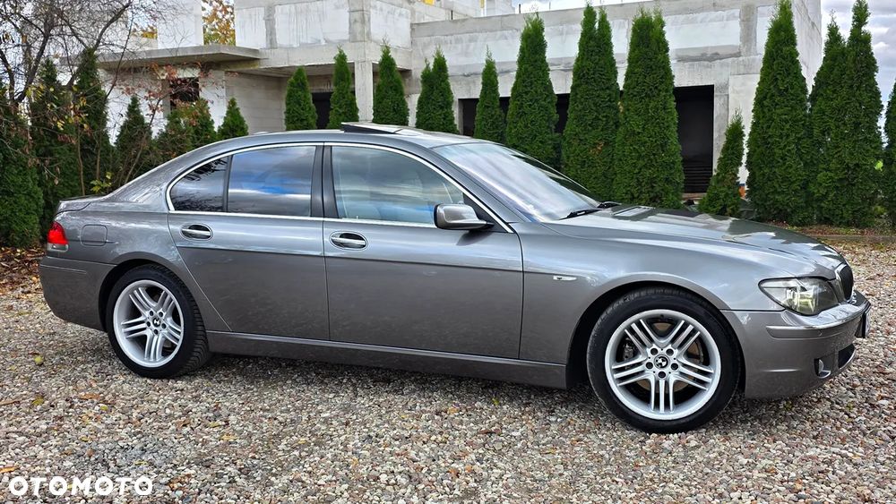 BMW Seria 7 - 16