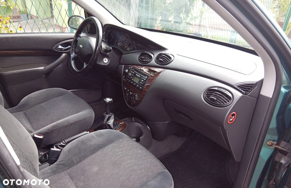 Ford Focus - 10