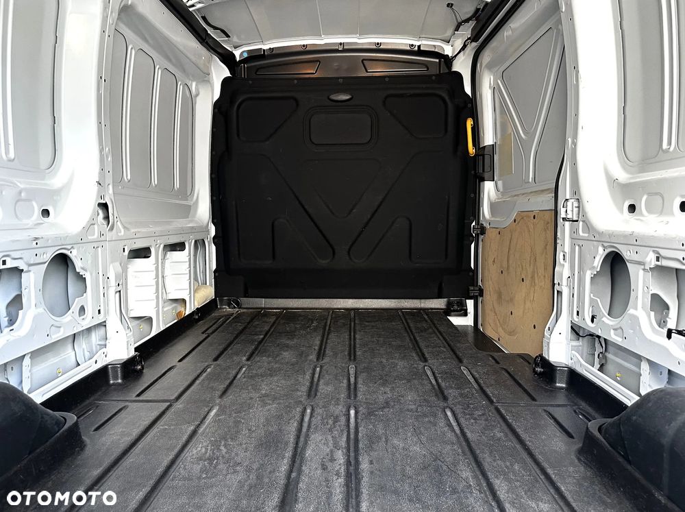 Ford transit - 12