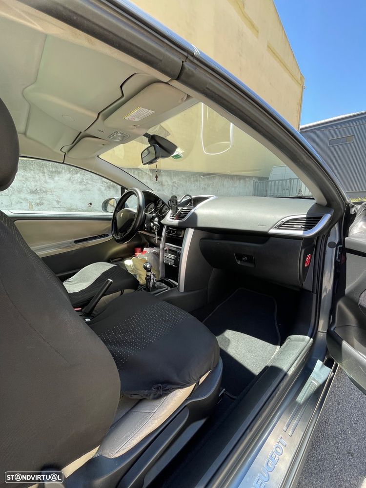 Peugeot 207 CC 1.6 HDi FAP Sport - 11