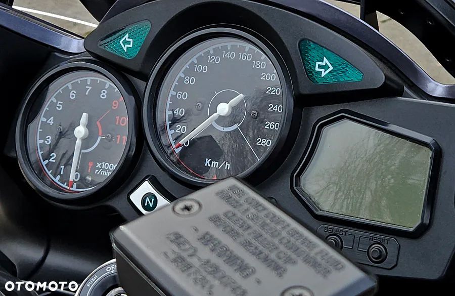 Yamaha FJR - 30