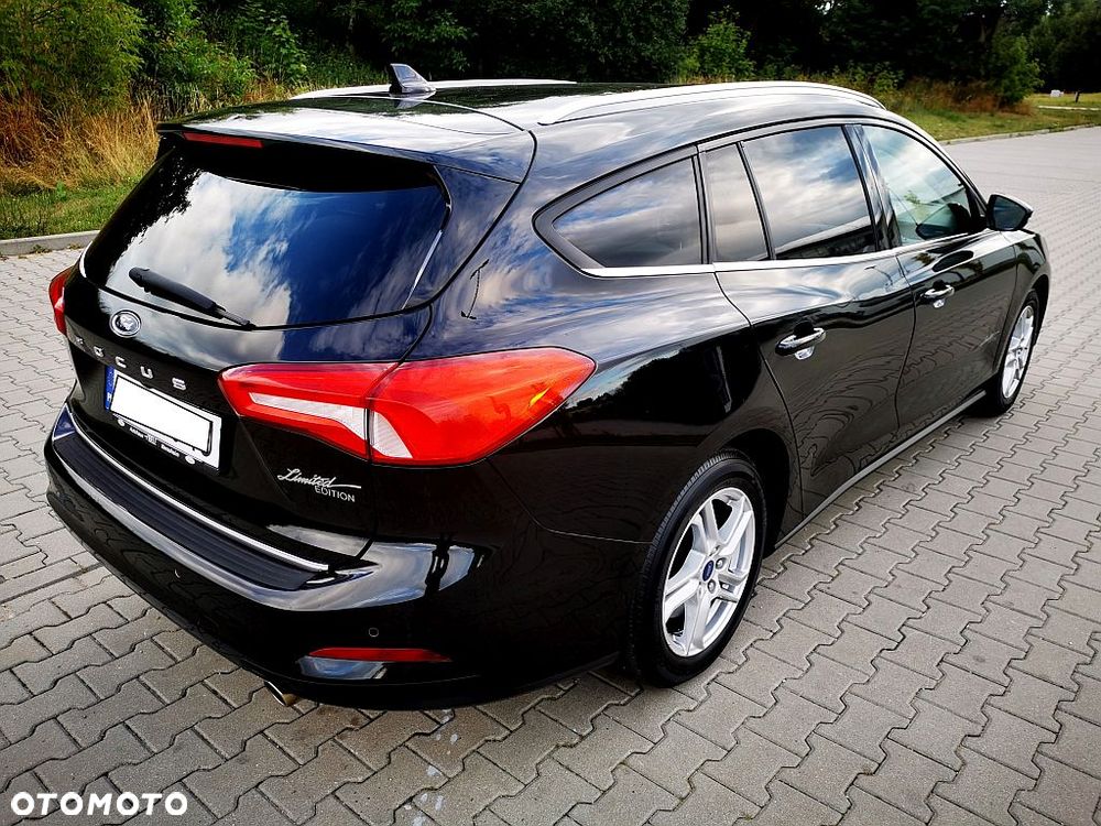 Ford Focus - 24