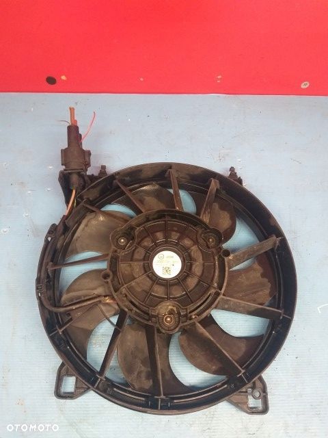 Mercedes benz a45s w177 wentylator a099066202 - 1