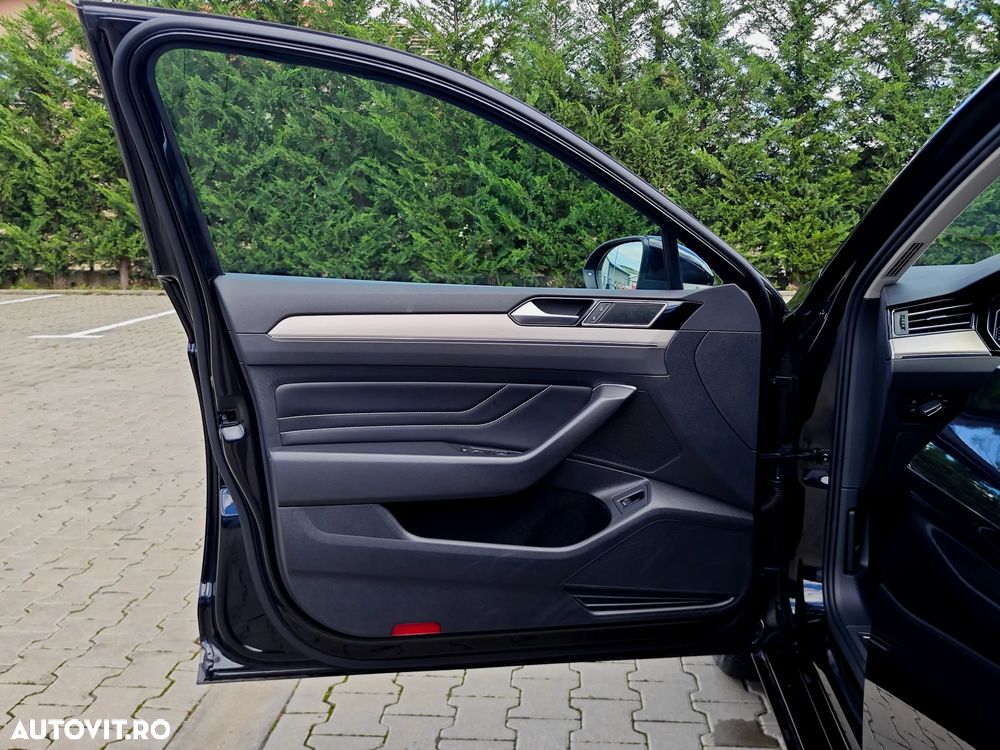 Volkswagen Passat Variant 2.0 TDI DSG Elegance - 21