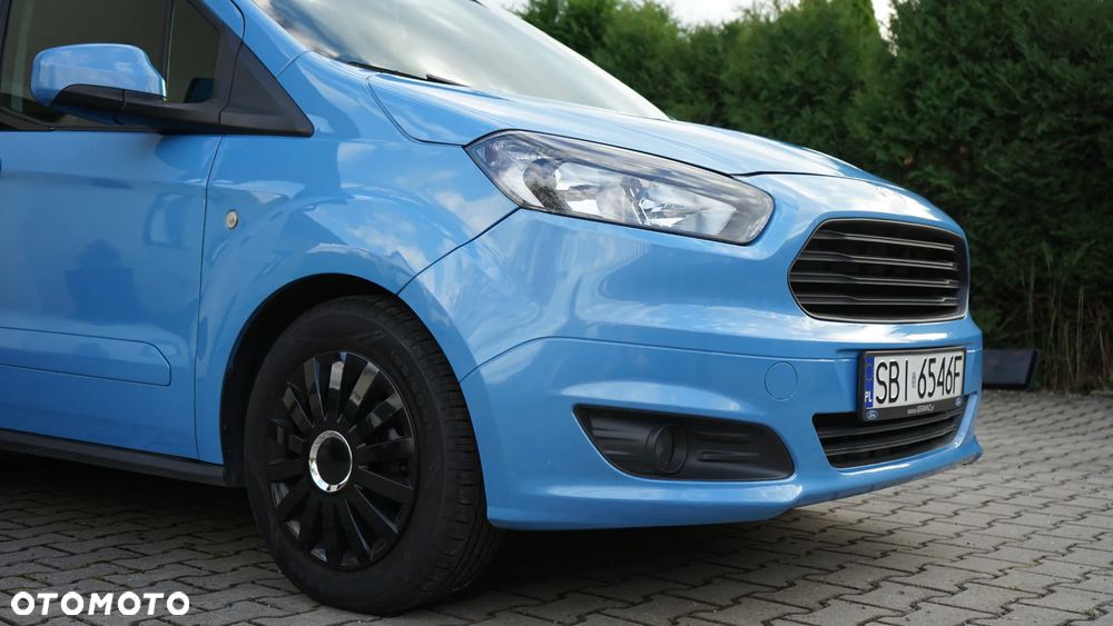 Ford Tourneo Courier - 11