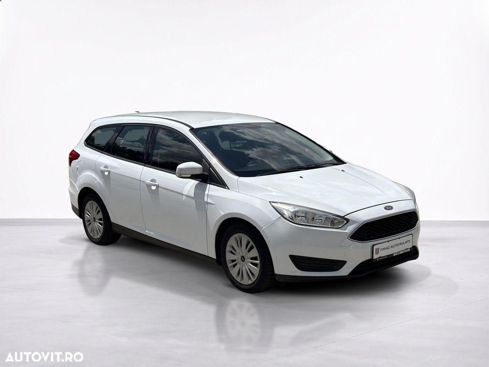Ford Focus - 8