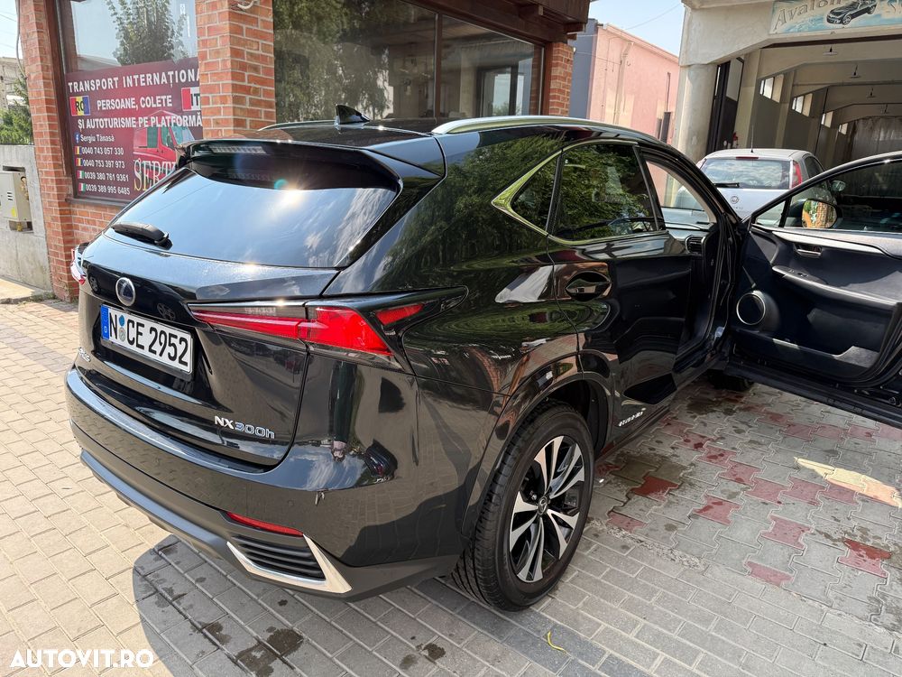 Lexus Seria NX 300h Style Edition - 32