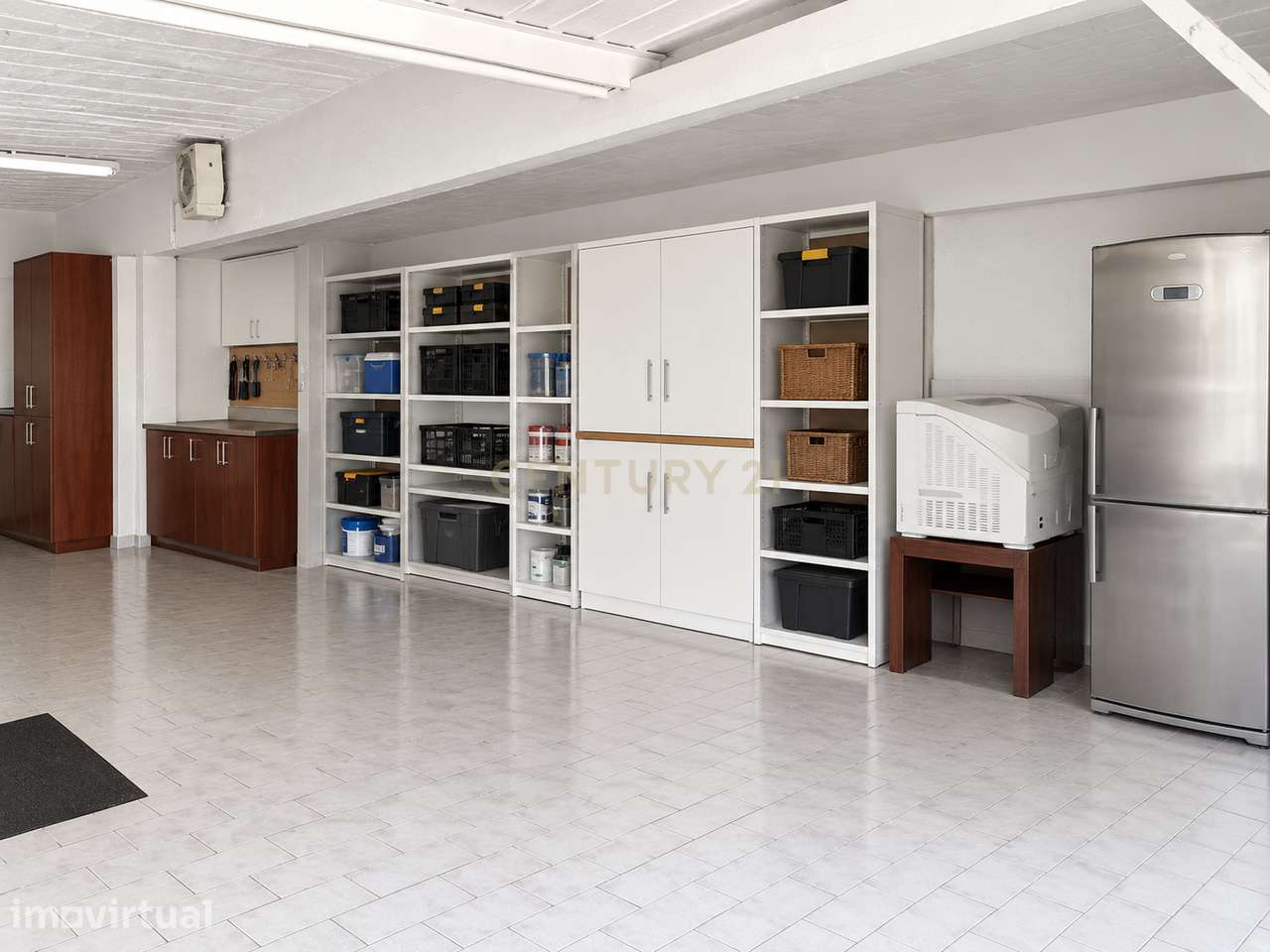 Garagem/Armazém para Venda  90m² com WC e Extração de Fumos - Grande imagem: 3/7