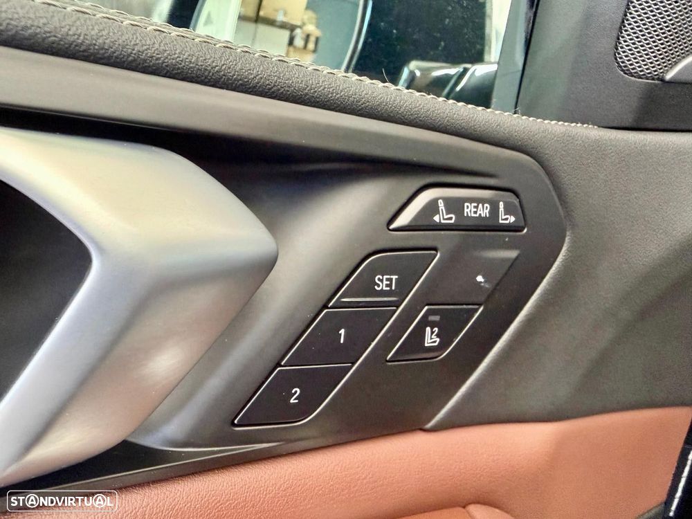 BMW X7 40 i xDrive Pack M Desportivo Pro - 27