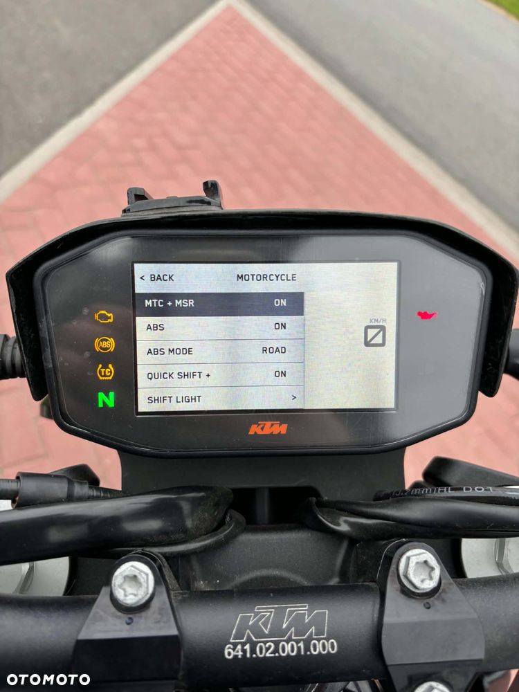 KTM Duke 790 - 17