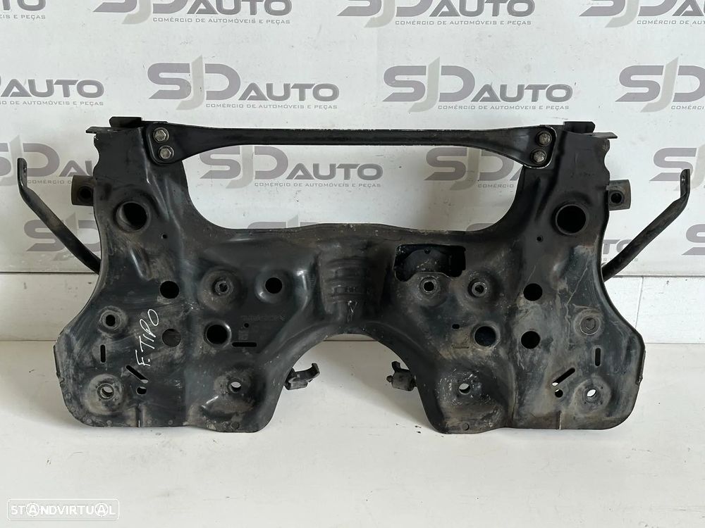 Charriot - Fiat Tipo (2016) - 2