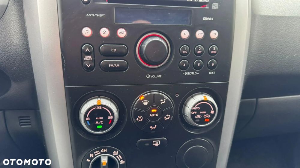 Suzuki Grand Vitara - 31