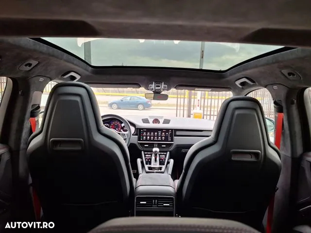 Porsche Cayenne Coupe GTS Tiptronic S - 8