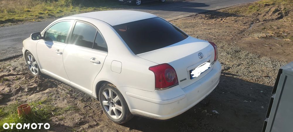 Toyota Avensis - 3