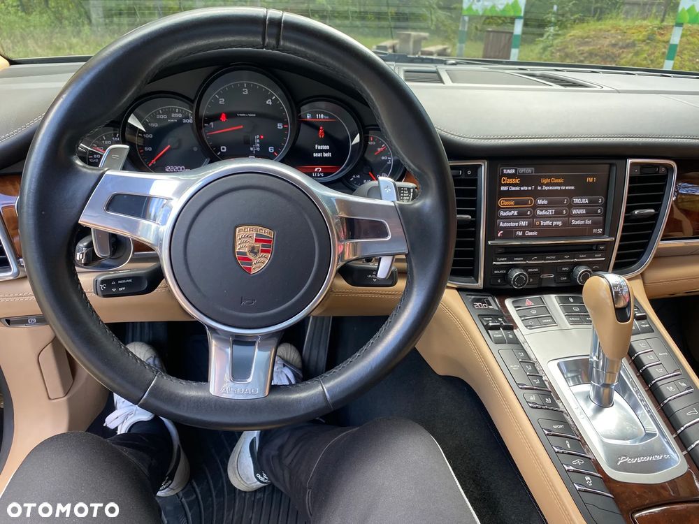 Porsche Panamera Diesel Platinum Edition - 21