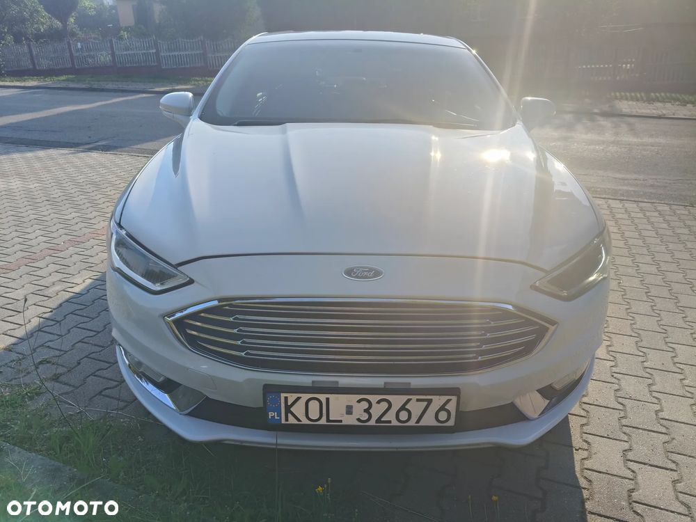 Ford Fusion - 4