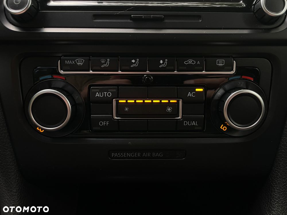 Volkswagen Golf - 10
