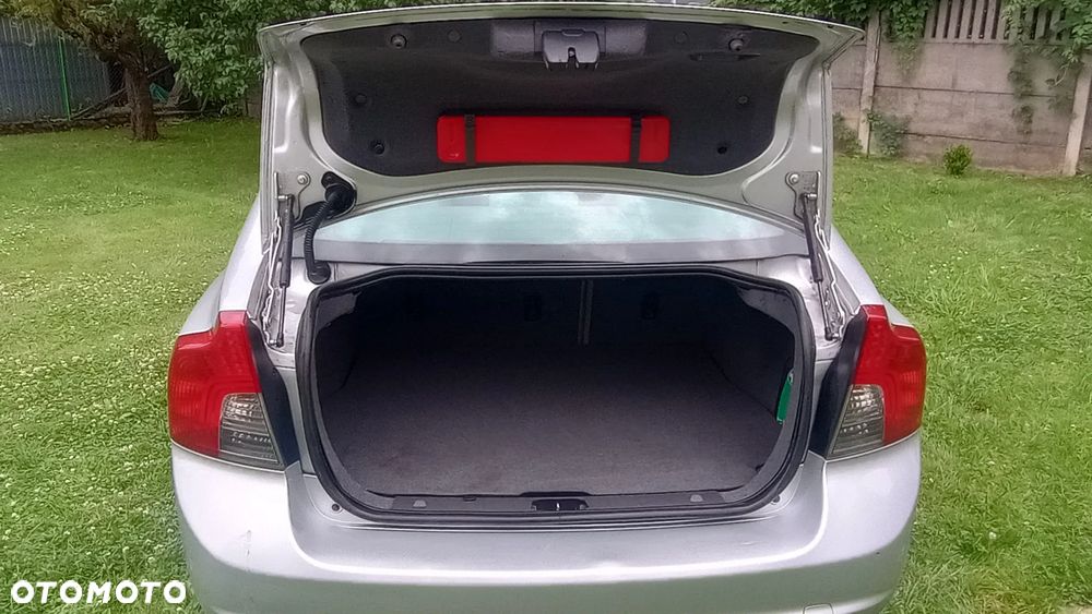 Volvo S40 D3 Kinetic - 6