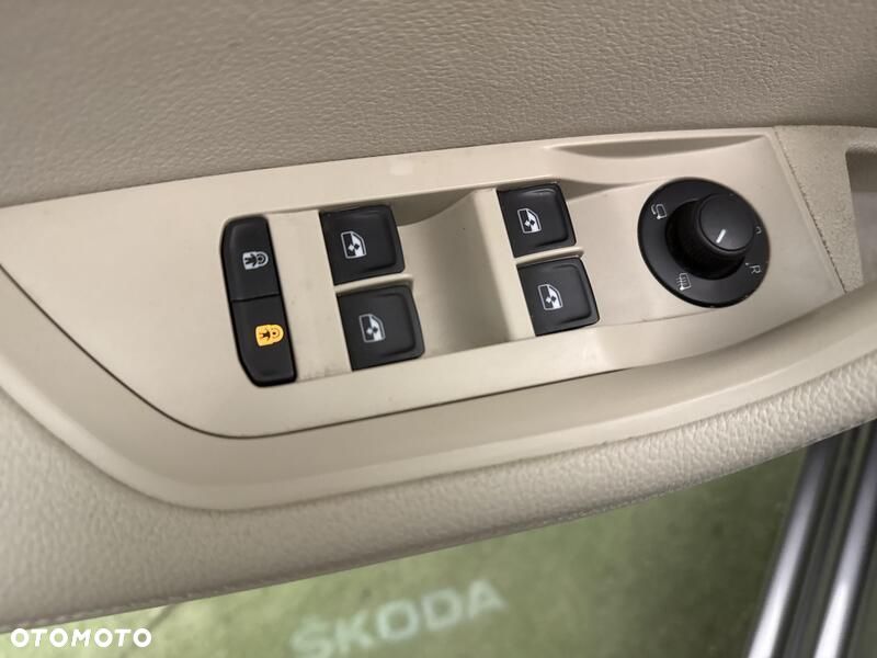 Skoda Superb 2.0 TSI Style DSG - 12