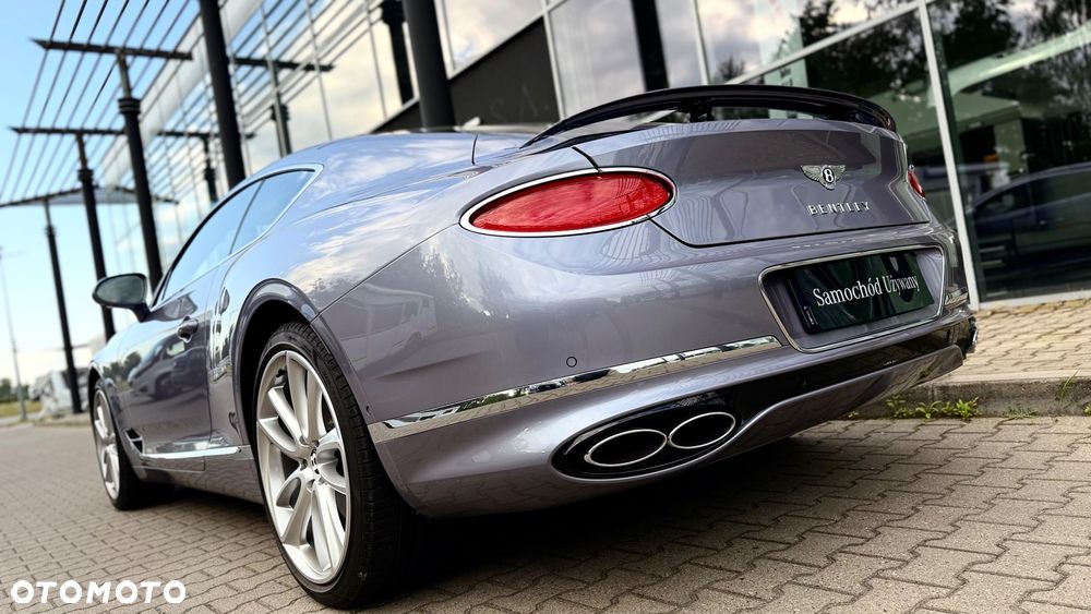 Bentley Continental GT - 13